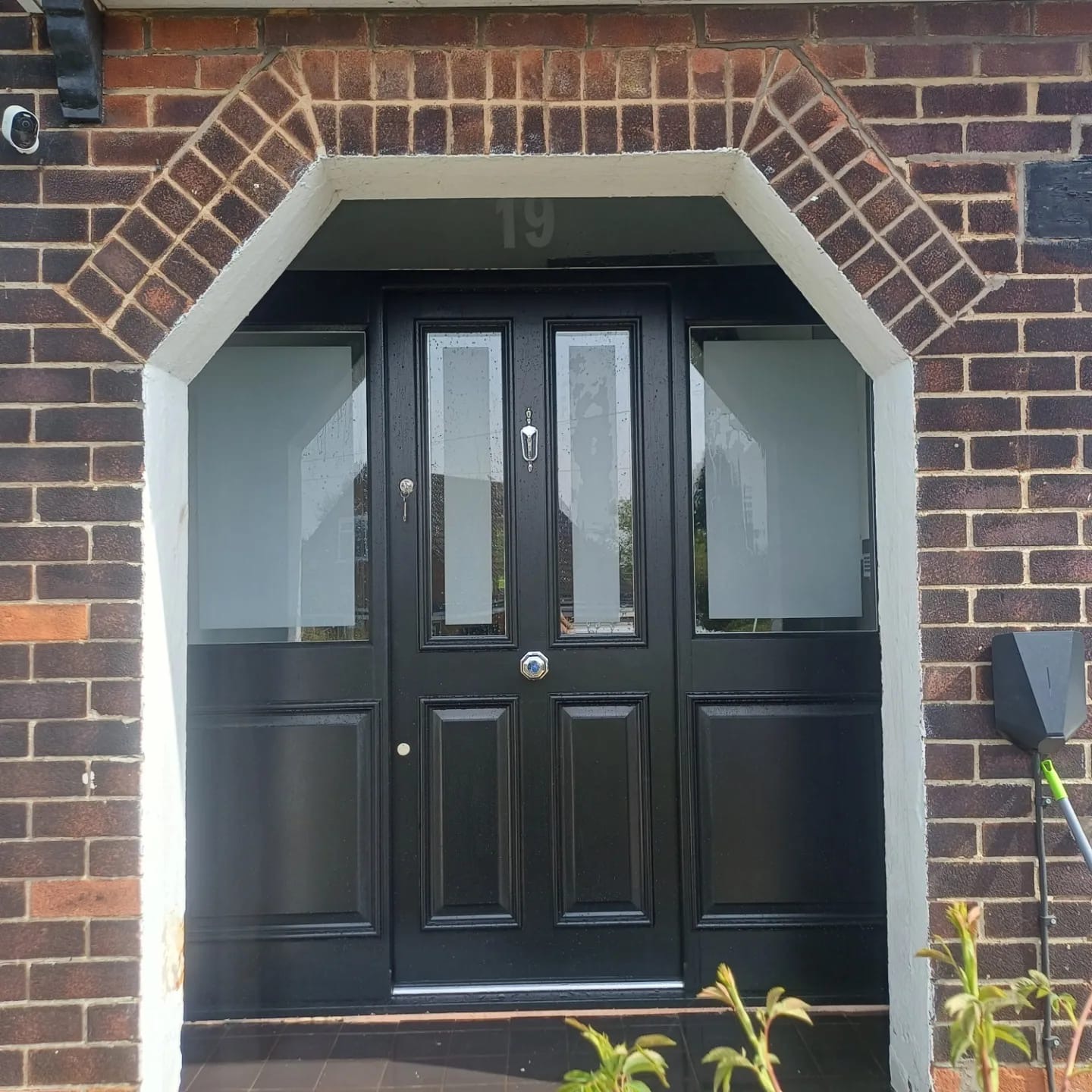 Black Entrance Door & Side Panels